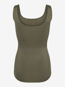 MAMA.LICIOUS Bodycon fit U-pääntie Hihattomat topit -Grape Leaf - 20011097