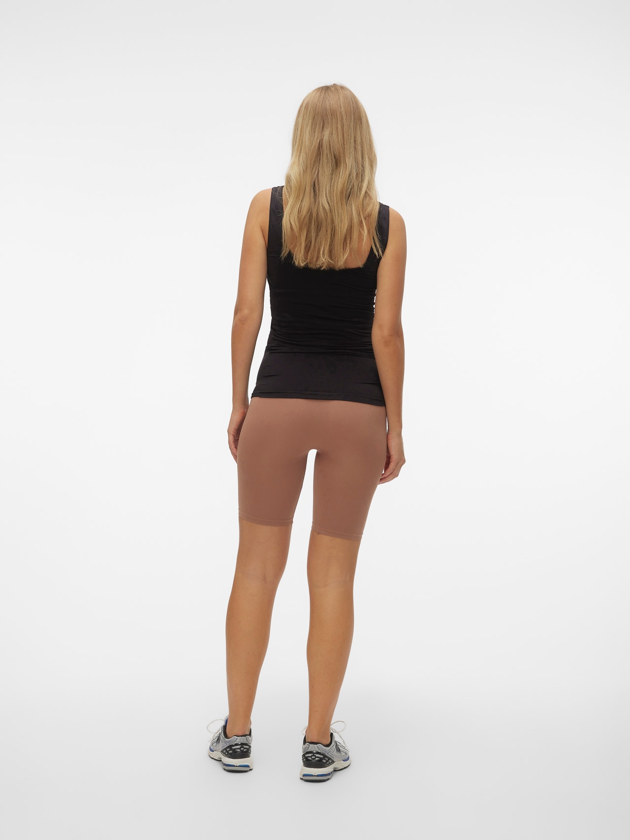 MAMA.LICIOUS Shorts Tight Fit Taille haute -Raw Umber - 20011101