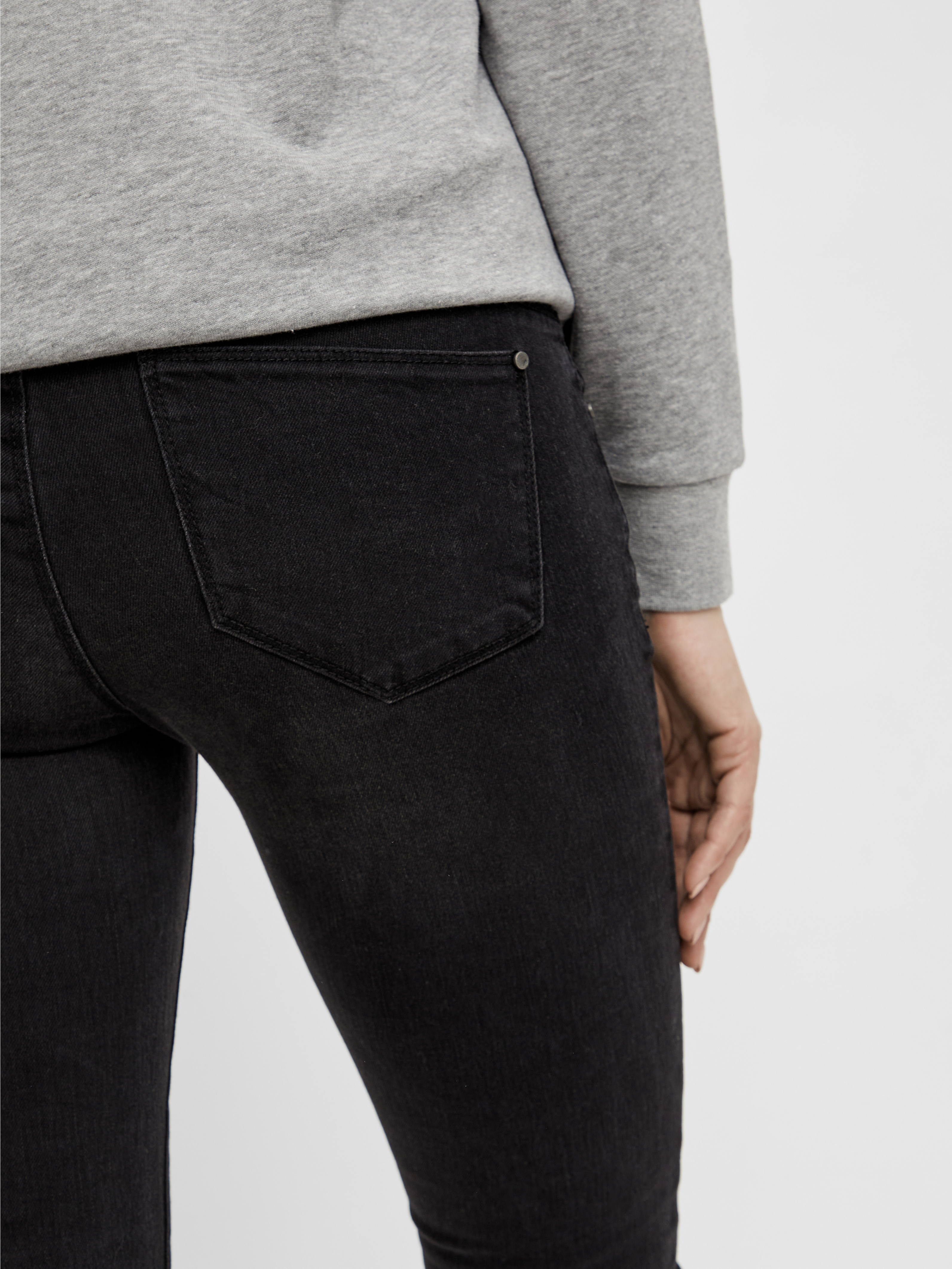 MAMA.LICIOUS Slim Fit Jeans -Black Denim - 20013120
