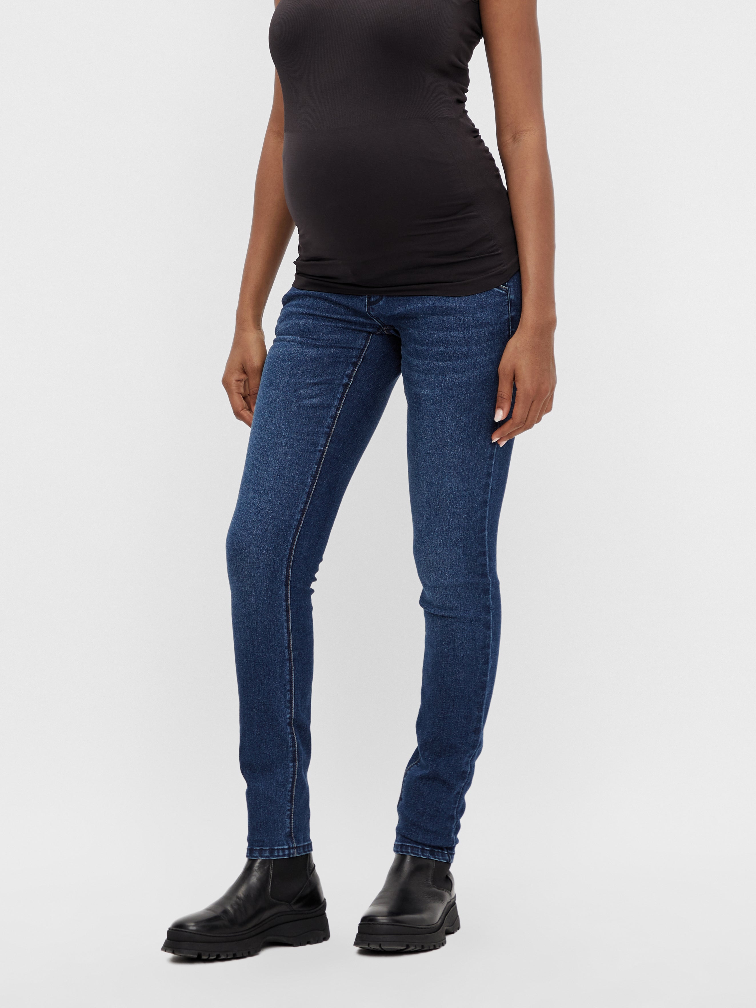 20% Slim Jeans Fit with discount!