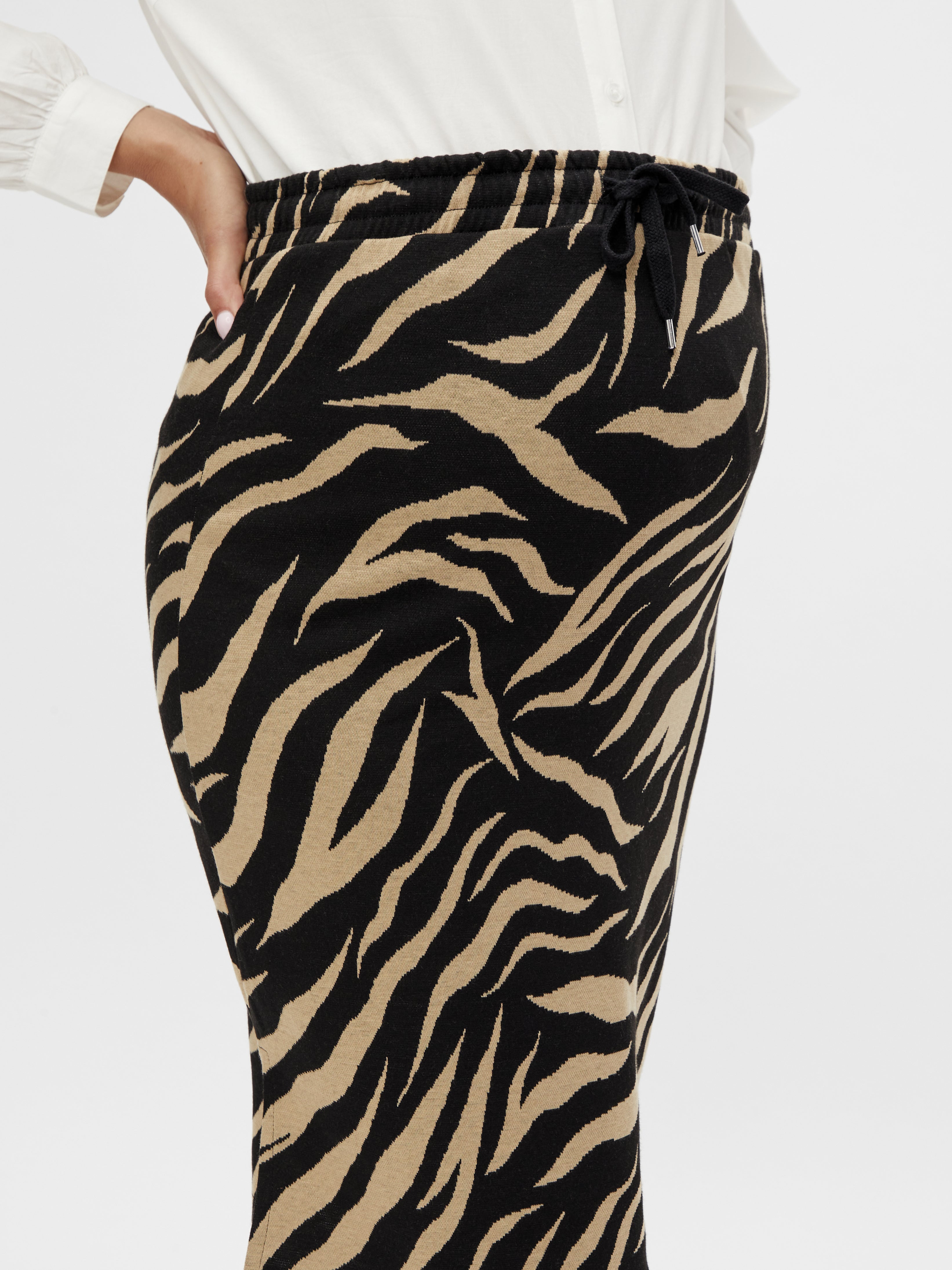 Maternity stretch pencil clearance skirt