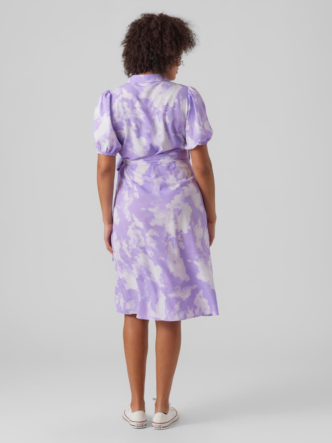 MAMA.LICIOUS Krój regularny Dekolt w serek Elastyczne mankiety Regularne rekawy Sukienka midi -Paisley Purple - 20018410