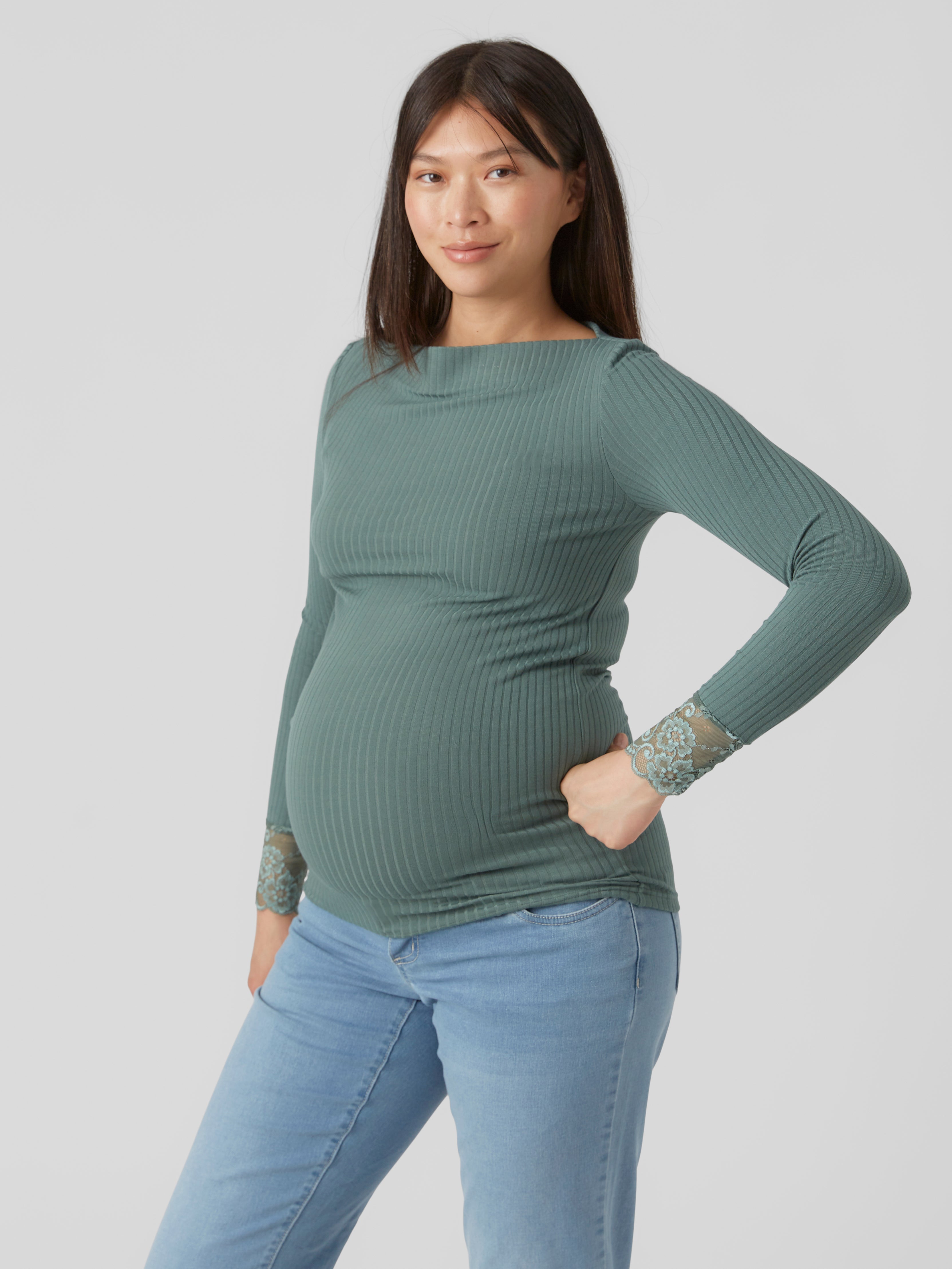 Maternity Tops | Maternity Shirts and T-Shirts | MAMALICIOUS