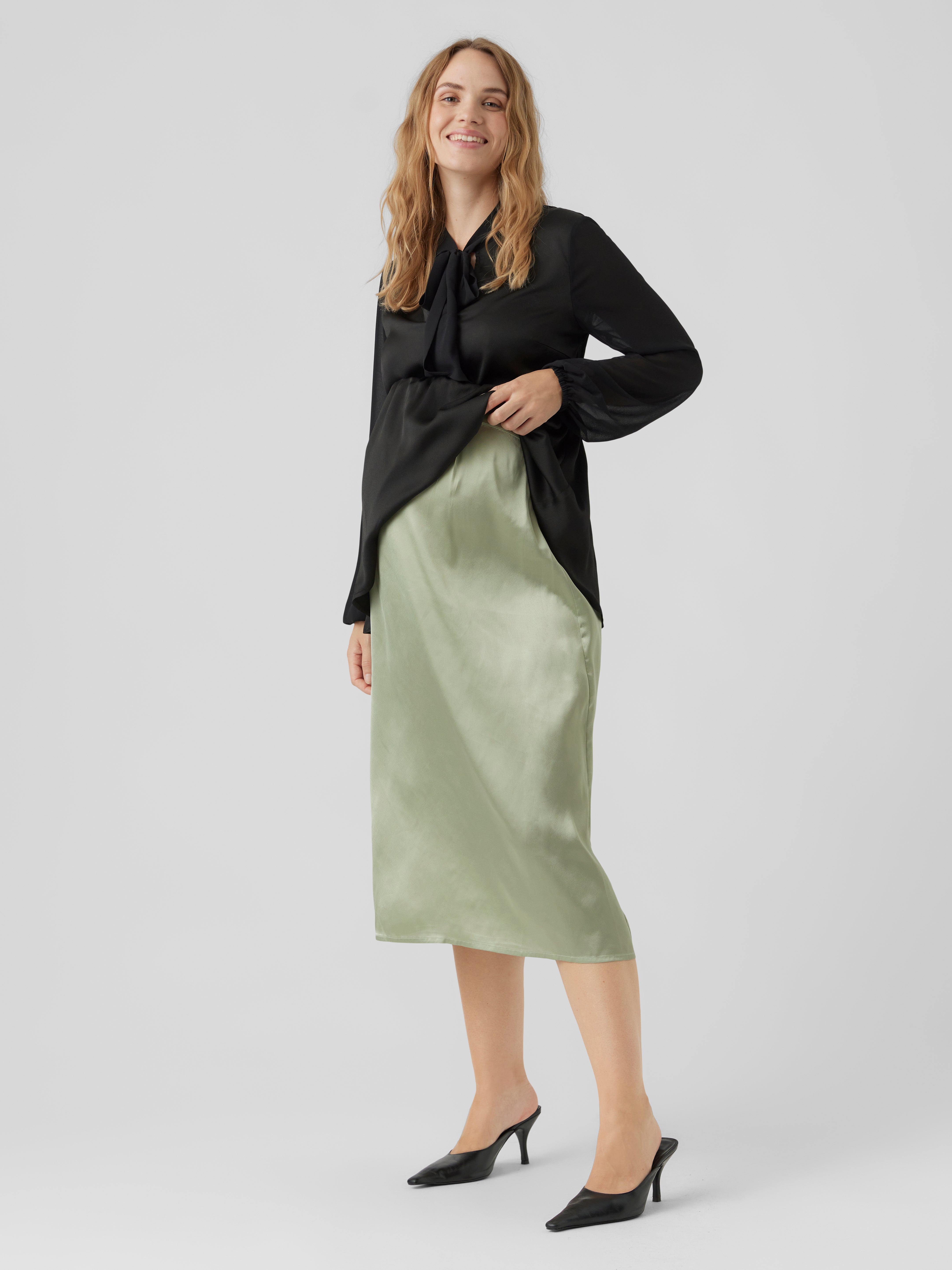 Mamalicious Maternity satin midi skirt in abstract multi print