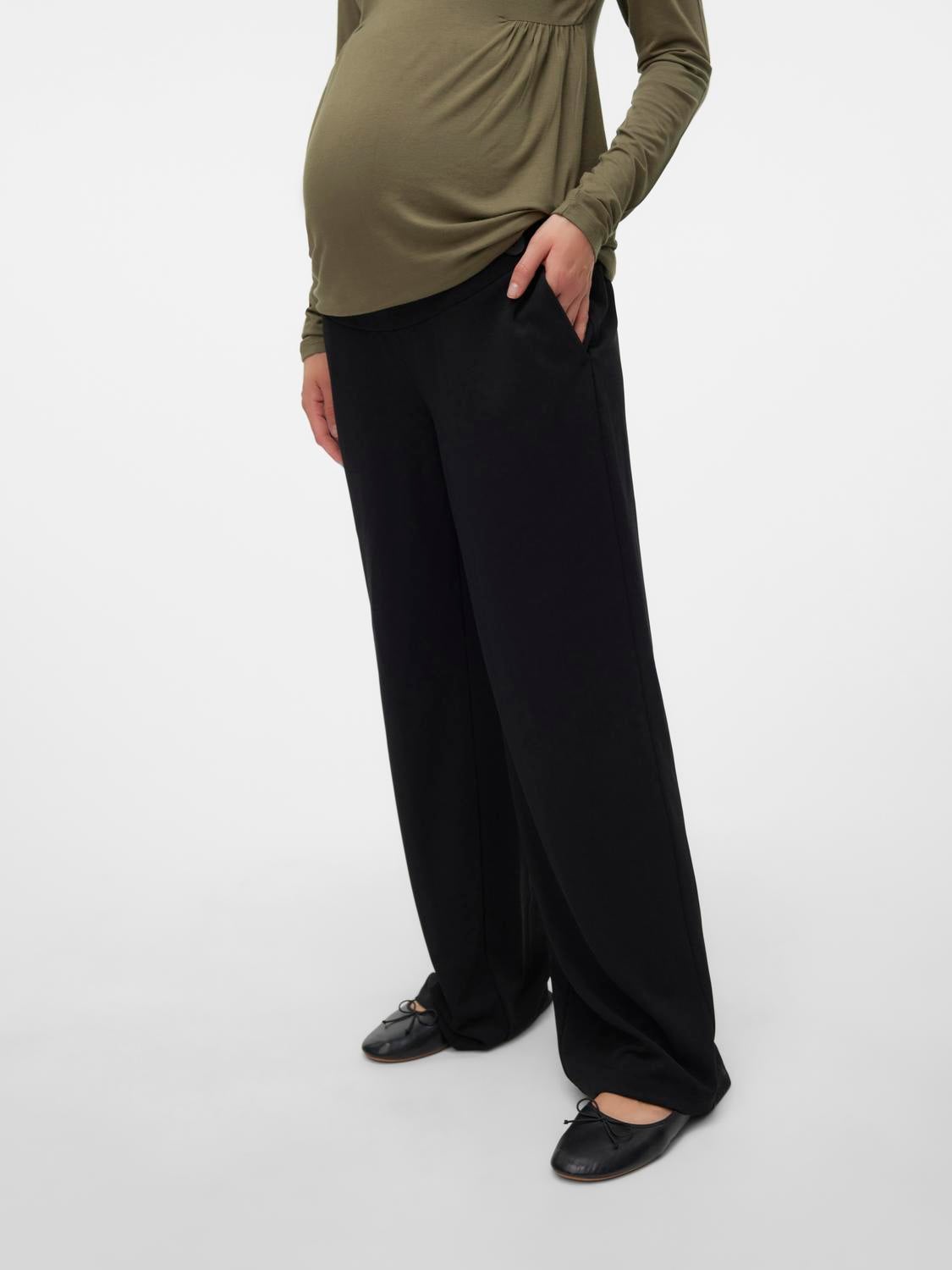 Wide Leg Fit Trousers