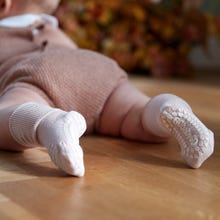 MAMA.LICIOUS Bambus sklisikre baby-sokker -Soft Pink - 33333334