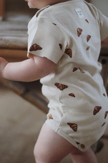 MAMA.LICIOUS Baby-romper -Croissant MINI AOP - 99999994