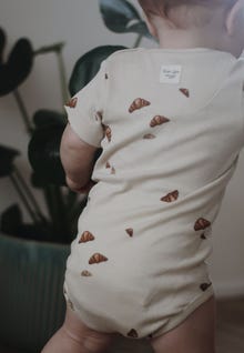 MAMA.LICIOUS Baby-bodysuit -Croissant MINI AOP - 99999994